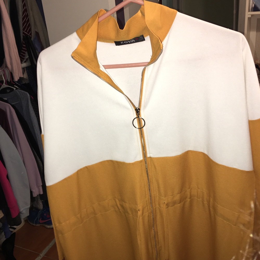 Zip up yellow and white midi dress long sleeve